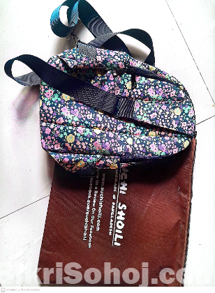 একদম নতুন এবং অব্যবহৃত ব্র‍্যান্ডেড ব্যাগটি বিক্রয় করা হবে!